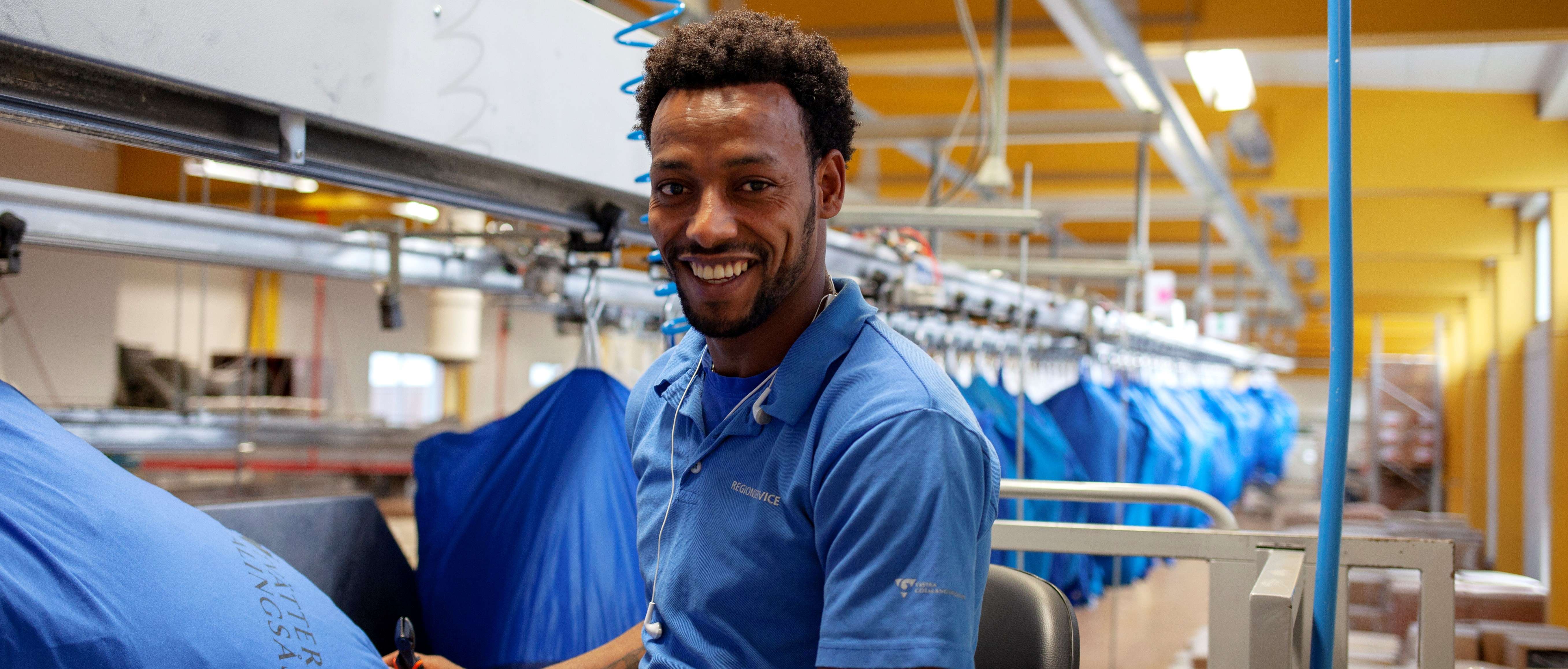 Tvätten kommer in och sorteras