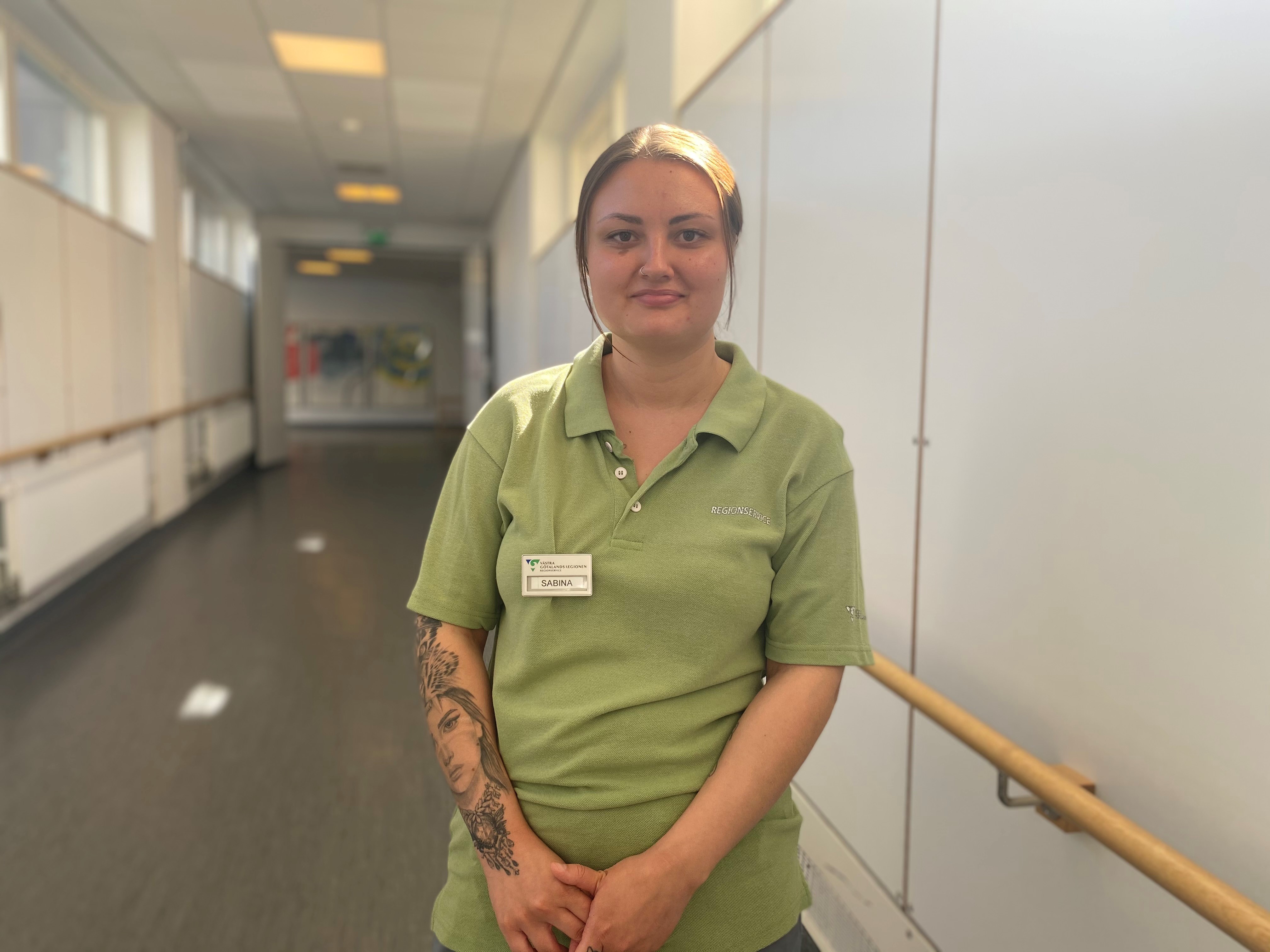 Sabina, servicemedarbetare, vårdnära service, VNS, Södra Älvsborgs sjukhus, SÄS